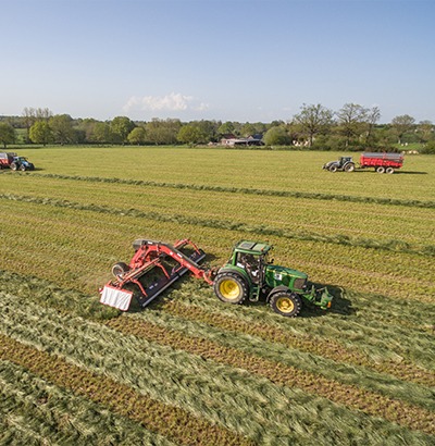 GUILLON BARBOT Travaux agricoles Vitre en Ille et Vilaine metier14 372